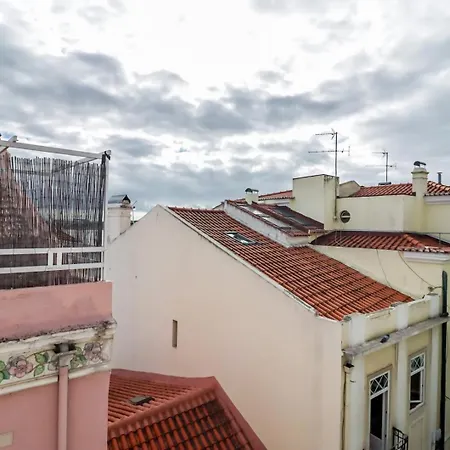 Cosy 1br Tejo View W Ac | By Airnest Apartman